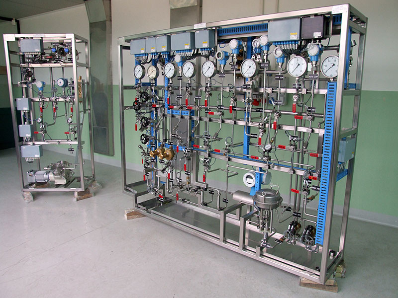 Design and manufacturing of gas and liquid distribution panels and control systems