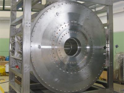 MAGNET CRYOSTAT
